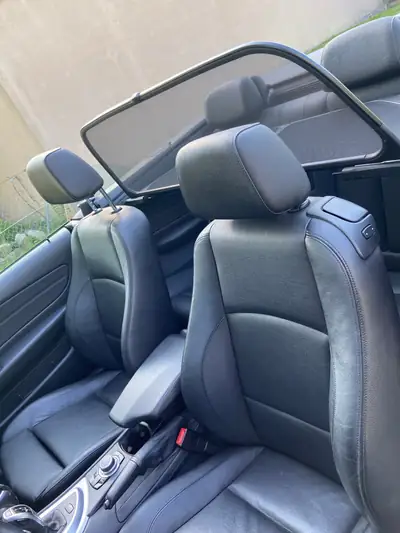 BMW 135i Cabrio DSG — Roadster sportif 306 ch, cabriolet blanc immaculé — Miniatura 13