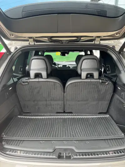 Volvo XC90 T8 eAWD R-Design — SUV 7 places hybride rechargeable, 33'650 km seulement — Thumbnail 15