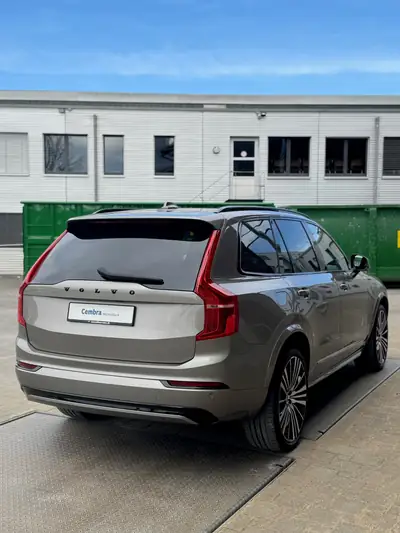 Volvo XC90 T8 eAWD R-Design — SUV 7 places hybride rechargeable, 33'650 km seulement — Thumbnail 13