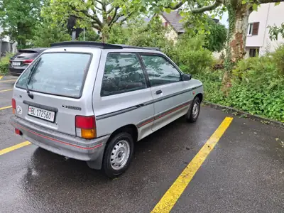 Mazda 121 1.3 LX Canvas Top — Rare youngtimer des années 80, état d'origine impeccable — arrière