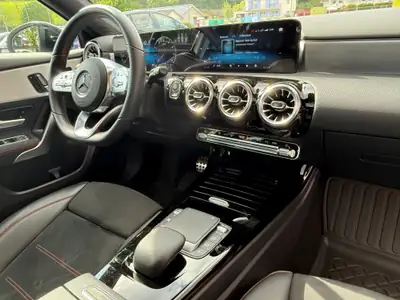 Mercedes-Benz A 250 AMG Line — Berline compacte premium, 55'000 km seulement — Miniatur 9