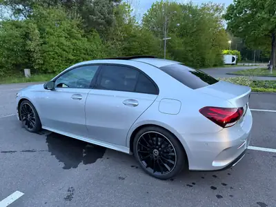 Mercedes-Benz A 250 AMG Line — Berline compacte premium, 55'000 km seulement — Miniatur 7