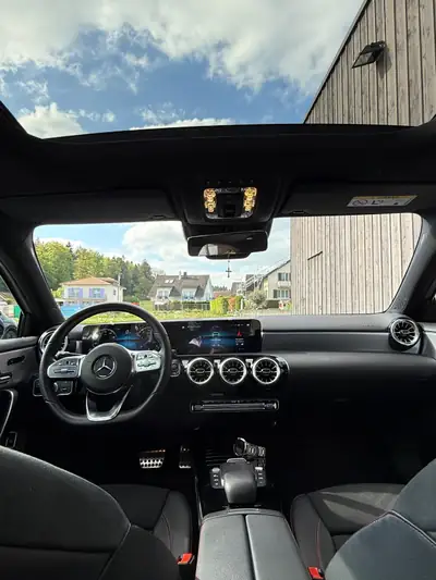Mercedes-Benz A 250 AMG Line — Berline compacte premium, 55'000 km seulement — Miniatur 11