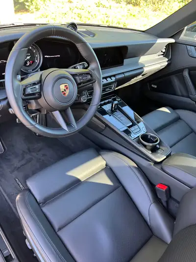 Porsche 911 Carrera 4 GTS — Coupé sportif all-wheel drive, 480 ch, premier propriétaire — Miniatur 11