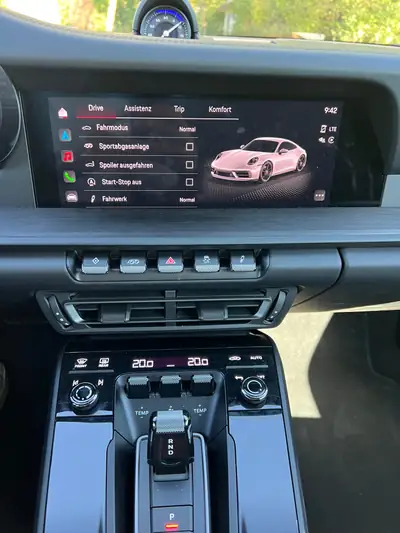 Porsche 911 Carrera 4 GTS — Coupé sportif all-wheel drive, 480 ch, premier propriétaire — Miniatur 10