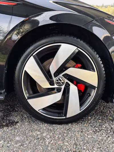 VW Golf VIII GTI — 245 ch, noire élégante, sans sinistre et bien équipée — Miniatur 14