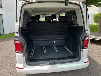 VW T6 California Beach — Le camping-car aménagé pour l'aventure en famille — Armaturenbrett