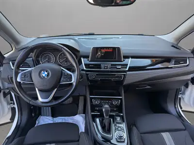 BMW 218 Gran Tourer — Monospace 7 places diesel, sûr et équipé — Miniature 14