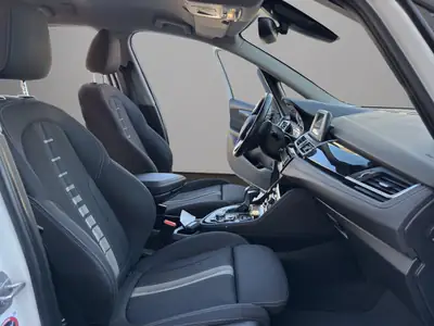 BMW 218 Gran Tourer — Monospace 7 places diesel, sûr et équipé — Miniature 17