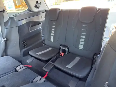 BMW 218 Gran Tourer — Monospace 7 places diesel, sûr et équipé — Miniature 23
