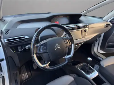 Citroën C4 Picasso 1.2 PureTech Shine — Monospace familial polyvalent, sans accident — Miniature 10