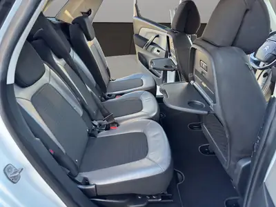 Citroën C4 Picasso 1.2 PureTech Shine — Monospace familial polyvalent, sans accident — Miniature 18