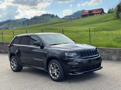 Jeep Grand Cherokee 6.4 V8 HEMI SRT8 — Muscle SUV américain, 468 ch et faible kilométrage — arrière