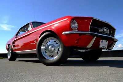Ford Mustang Coupé 1967 — Icône américaine, 200 ch authentiques — Außenansicht