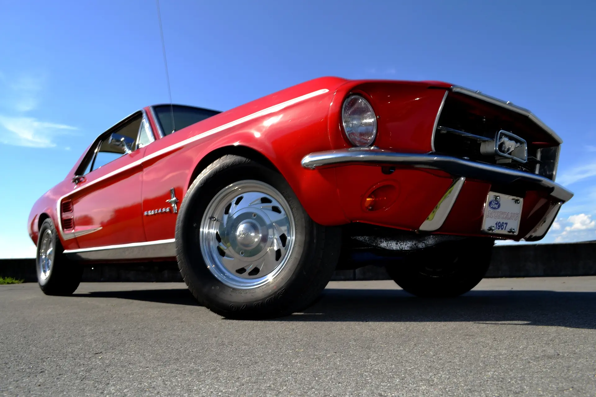 Ford Mustang Coupé 1967 — Icône américaine, 200 ch authentiques