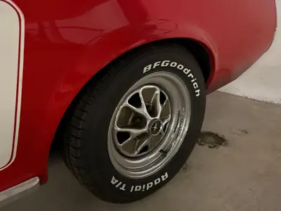 Ford Mustang Coupé 1967 — Icône américaine, 200 ch authentiques — Detail