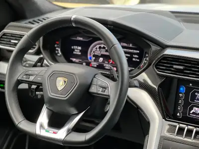 Lamborghini Urus E-Gear Graphite Capsule — SUV sportif 650 ch, kilométrage modéré, état impeccable — Thumbnail 20