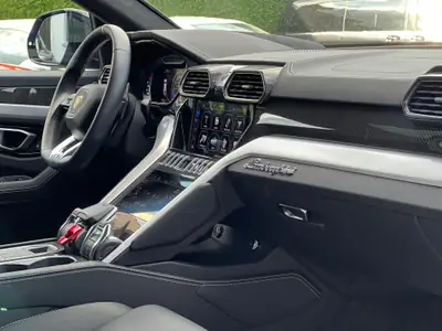 Lamborghini Urus E-Gear Graphite Capsule — SUV sportif 650 ch, kilométrage modéré, état impeccable — Thumbnail 23