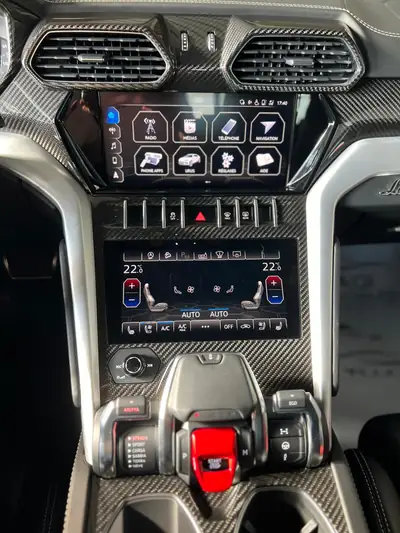 Lamborghini Urus E-Gear Graphite Capsule — SUV sportif 650 ch, kilométrage modéré, état impeccable — Thumbnail 28