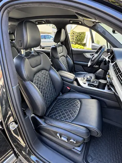 Audi SQ7 4.0 TDI Quattro — SUV 7 places premium, 435 ch et sièges Alcantara — détail
