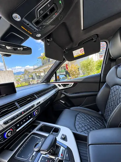 Audi SQ7 4.0 TDI Quattro — SUV 7 places premium, 435 ch et sièges Alcantara — Miniature 8