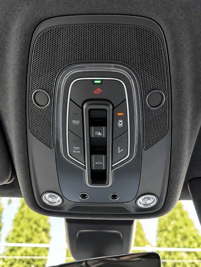 Audi SQ7 4.0 TDI Quattro — SUV 7 places premium, 435 ch et sièges Alcantara — Miniature 10