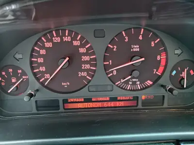 BMW 540 E39 Touring — Break de prestige, motorisation 286 ch, état impeccable — Detail
