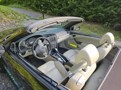 SAAB 9-3 2.0 BioPower Cabriolet — Décapotable élégante, motorisation écologique — Heckansicht