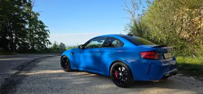 BMW M2 CS 2021 — Coupé haute performance, 43 900 km, bleu métallisé — cruscotto