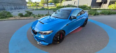 BMW M2 CS 2021 — Coupé haute performance, 43 900 km, bleu métallisé — Miniatura 12