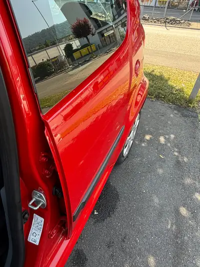 Peugeot 107 1.0 Trendy — Citadine économique avec GPS et caméra de recul — tableau de bord