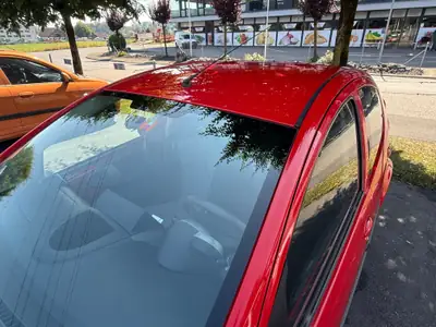 Peugeot 107 1.0 Trendy — Citadine économique avec GPS et caméra de recul — Miniature 10