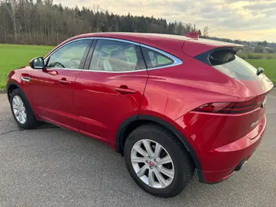 Jaguar E-PACE 2.0d D240 R-Dynamic HSE — SUV compact premium, 90'000 km, 4x4 performant — détail
