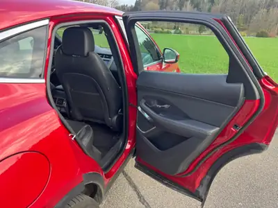 Jaguar E-PACE 2.0d D240 R-Dynamic HSE — SUV compact premium, 90'000 km, 4x4 performant — Miniature 10