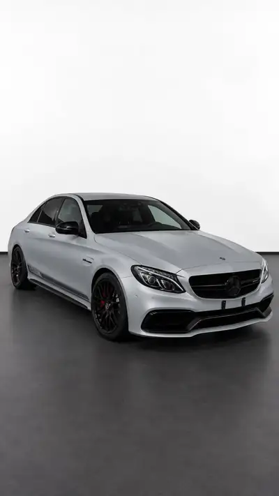 Mercedes-Benz C 63 AMG — Performance extrême et prestige sportif — vue extérieure