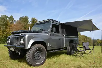 Land Rover Defender 2003 — Le mythe du tout-terrain robuste, diesel fiable — Seitenansicht