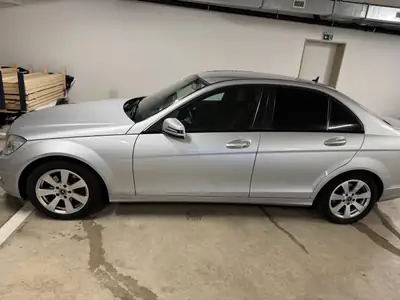 Mercedes-Benz C 180 Kompressor — Berline de prestige, automatique, 183 879 km — vista esterna