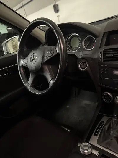 Mercedes-Benz C 180 Kompressor — Berline de prestige, automatique, 183 879 km — cruscotto