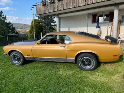 Ford Mustang Mach 1 351 Cleveland 1969 — Muscle car légendaire, très faible kilométrage — Seitenansicht