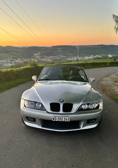 BMW Z3 2.0i Roadster — Légende cabriolet des années 2000, 6 cylindres authentique — Detail