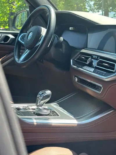 BMW X5 xDrive M50d Steptronic — SUV premium diesel 400 ch, première main CH — Miniature 8