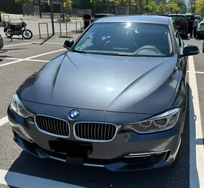 BMW 328i xDrive Touring — Familiale sportive, 212 000 km, traction intégrale — Thumbnail 8