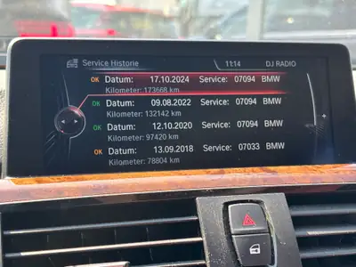 BMW 328i xDrive Touring — Familiale sportive, 212 000 km, traction intégrale — Thumbnail 14