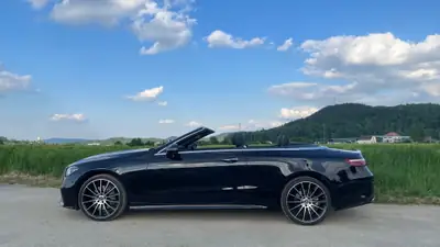Mercedes-Benz E 200 Cabriolet 4Matic AMG Line — Décapotable sportive, 55'000 km seulement — vue extérieure