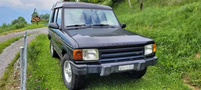 Land Rover Discovery 300 TDI — 7 places, robustesse légendaire, diesel fiable — Außenansicht