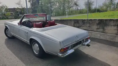 Mercedes-Benz SL 280 Pagode 1968 — Chef-d'œuvre cabriolet, 45 000 km d'histoire — Armaturenbrett