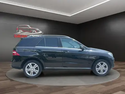 Mercedes-Benz ML 350 Executive 4Matic — SUV premium allemand, expertise et garantie incluses — Miniatura 7