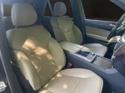 Mercedes-Benz ML 350 Executive 4Matic — SUV premium allemand, expertise et garantie incluses — Miniatura 11
