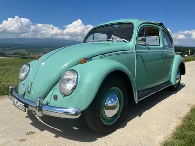VW Käfer 1200 De Luxe Sedan Faltdach — Légende automobile des années 60, toit ouvrant original — Miniatura 9