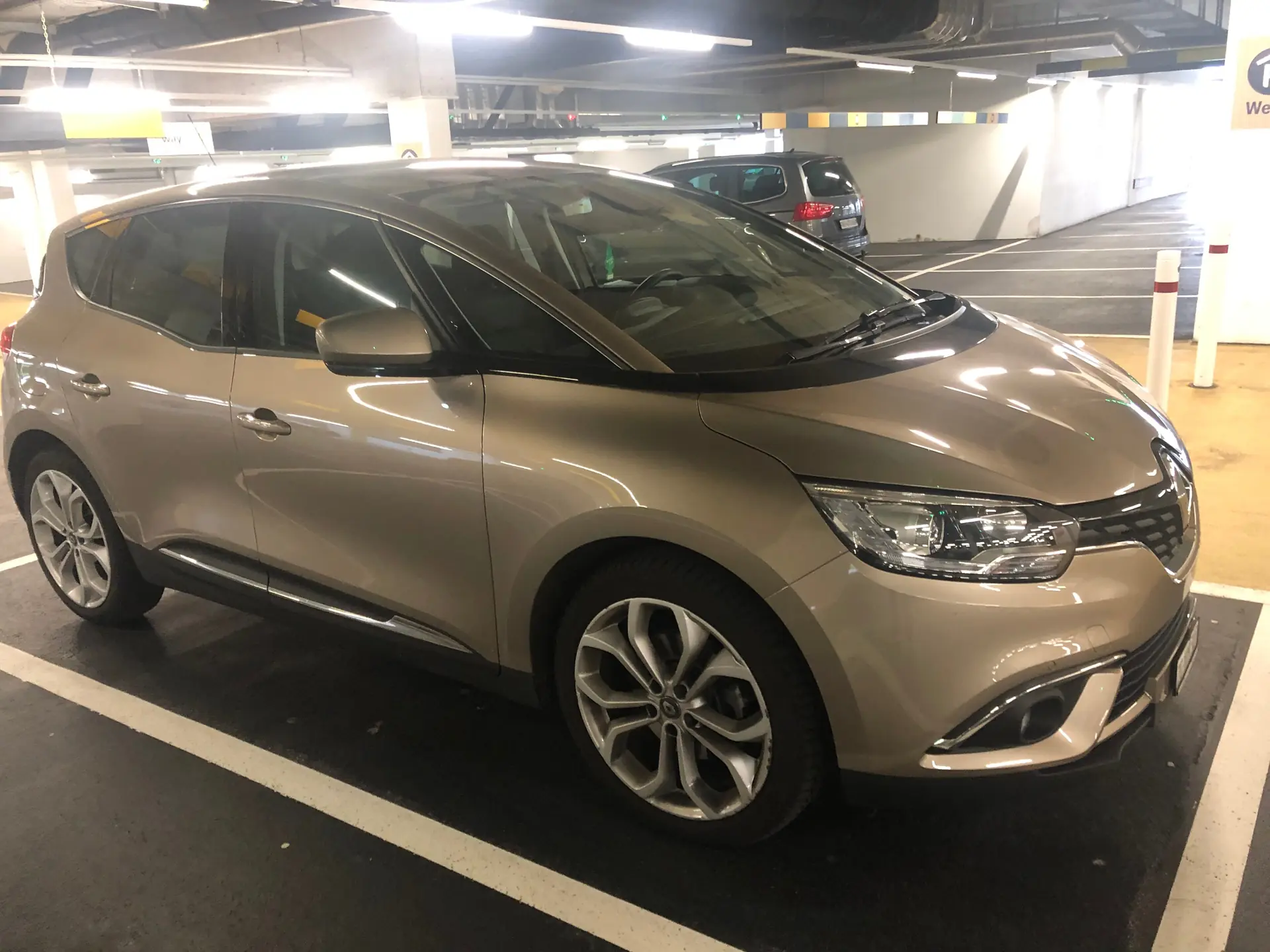 Renault Scenic 2018 occasion Cham — 2